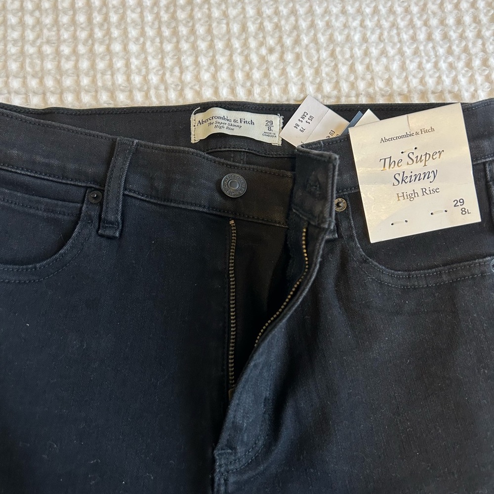 Abercrombie Black The Super Skinny High Rise Jeans NWT